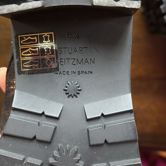 NWOB STUART WEITZMAN “Allie” boot in gold - Picture 6 of 9